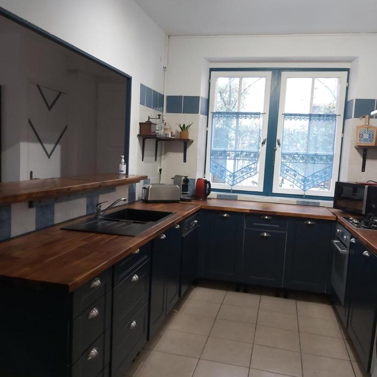 Gîte familial au cœur de Saint-Aignan séjour idéal 3 nuits à 5 min du Zoo de Beauval - Townhouse mit 3 Schlafzimmern - 14