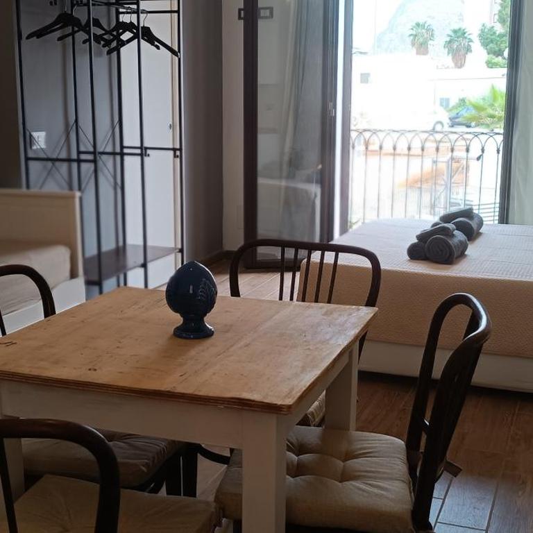 Metro 171 Loft - Appartamento con 1 Camera da Letto e Balcone - 15