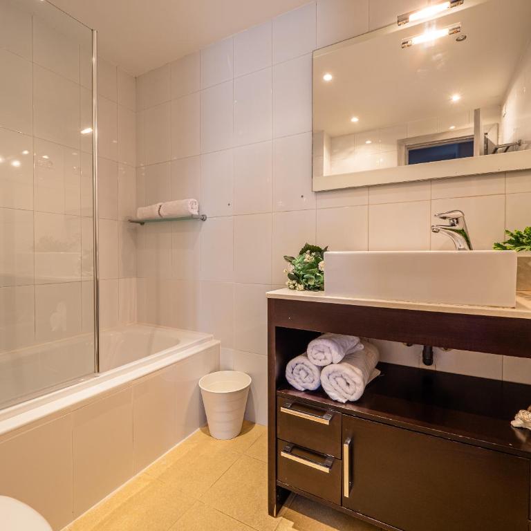 SUNSET MALAGA - Malagueta Deluxe - Two-Bedroom Apartment - 4