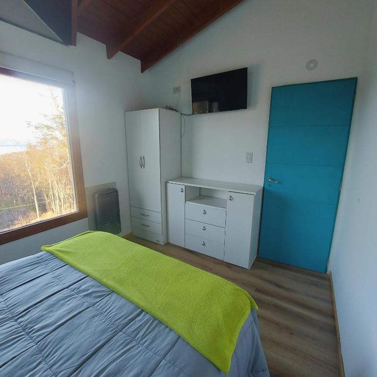 Cálida casa en el fin del mundo - Two-Bedroom House - 26
