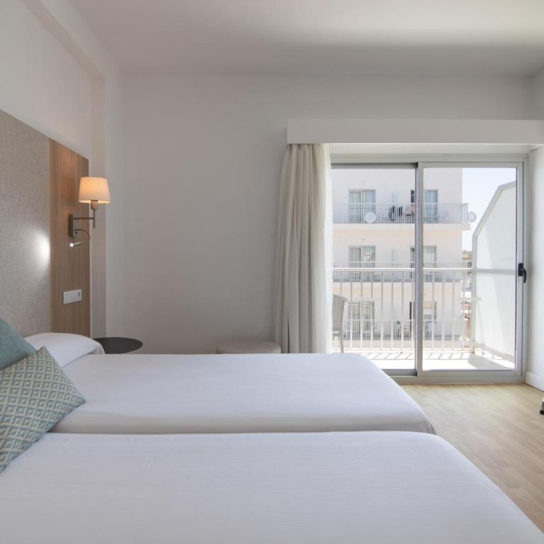 JS Ca'n Picafort - Double Room with Balcony - 5
