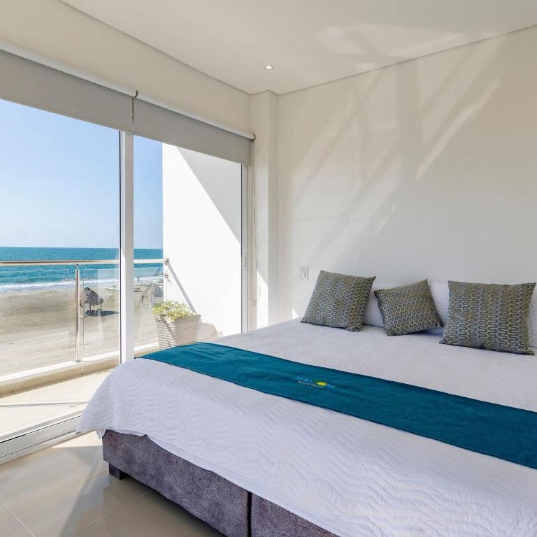 Amazing Beach House 13BR w/Pool & Staff - Villa - 11