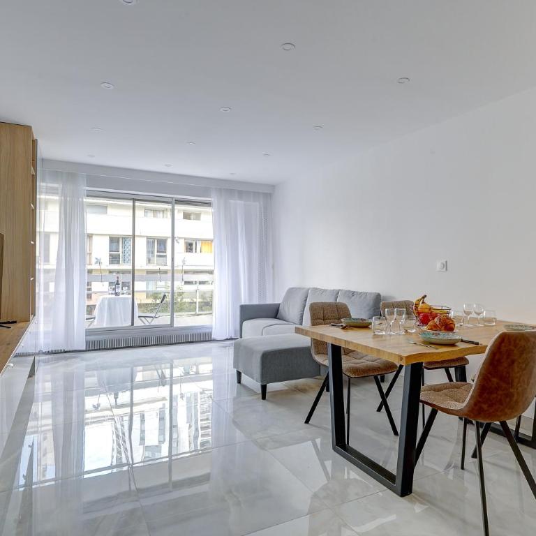 Suite au Cœur de Paris, Architecturale et Élégante - Appartement 3 Chambres - 2