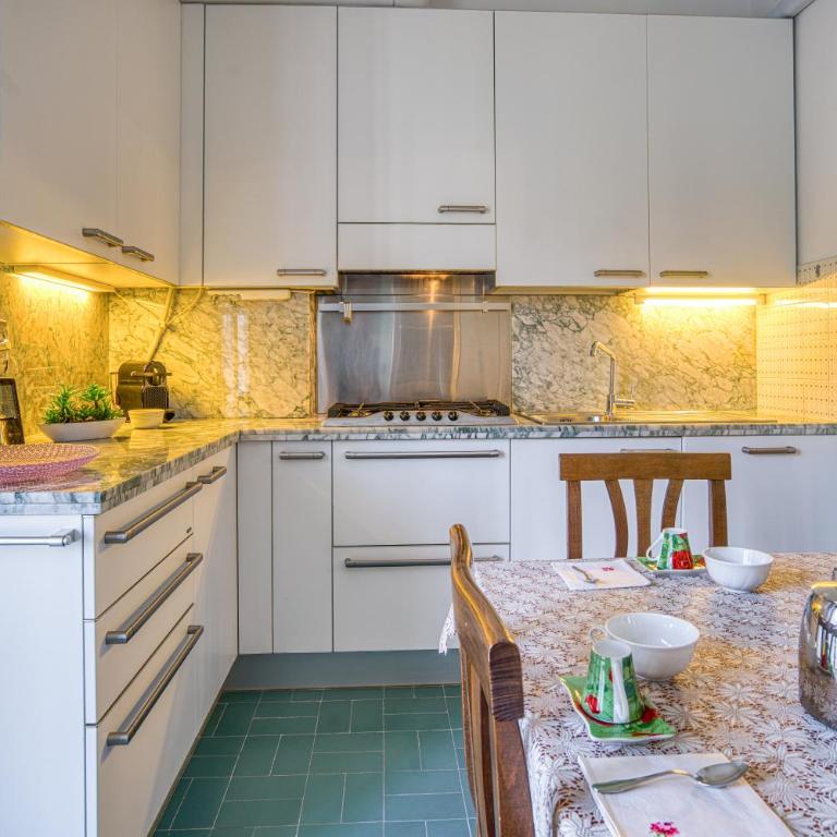 GuestHost - Perugia Comfy Apartment with Balcony - Appartamento con 2 Camere da Letto - 4
