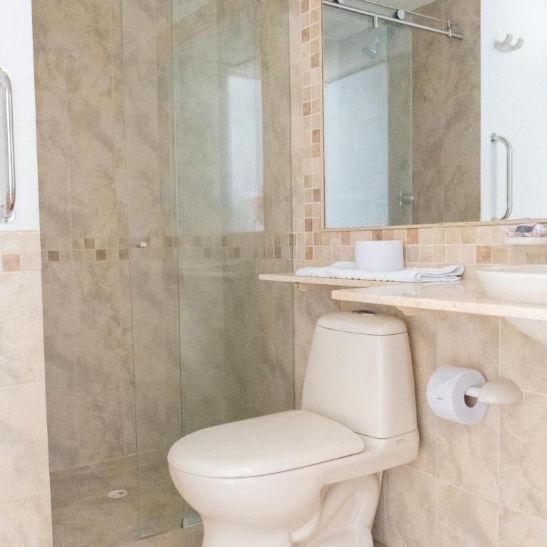 Condominio Vacacional Puntepiedra Hotel - Three-Bedroom Apartment - Oceanfront - 30