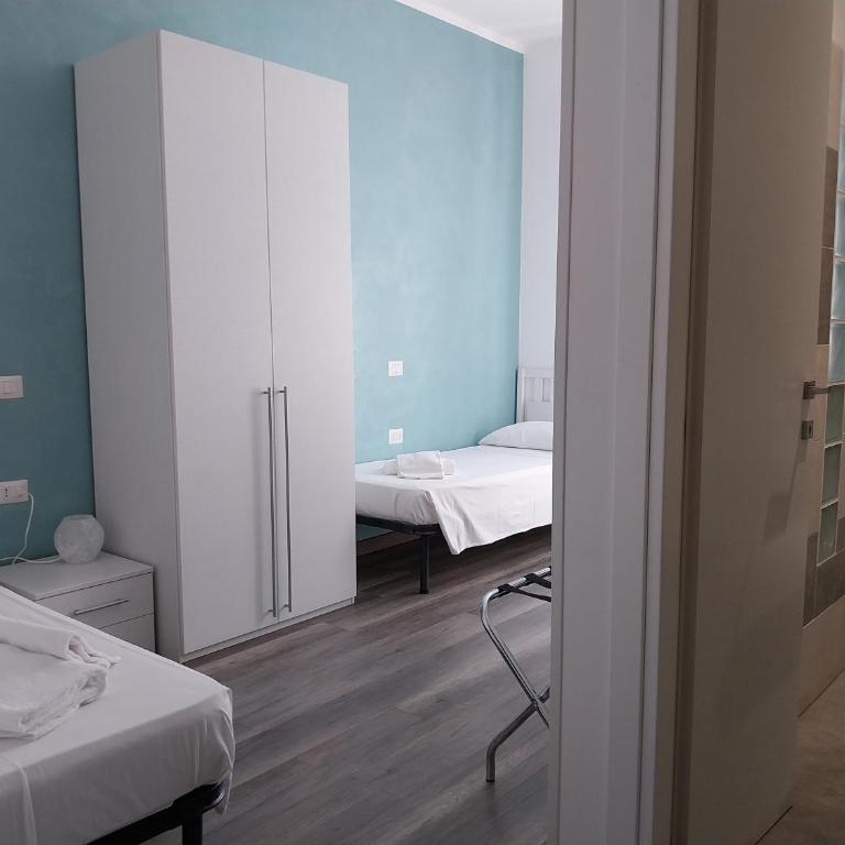 Holidays in Rome - Guesthouse - Camera Doppia con Letti Singoli - 4