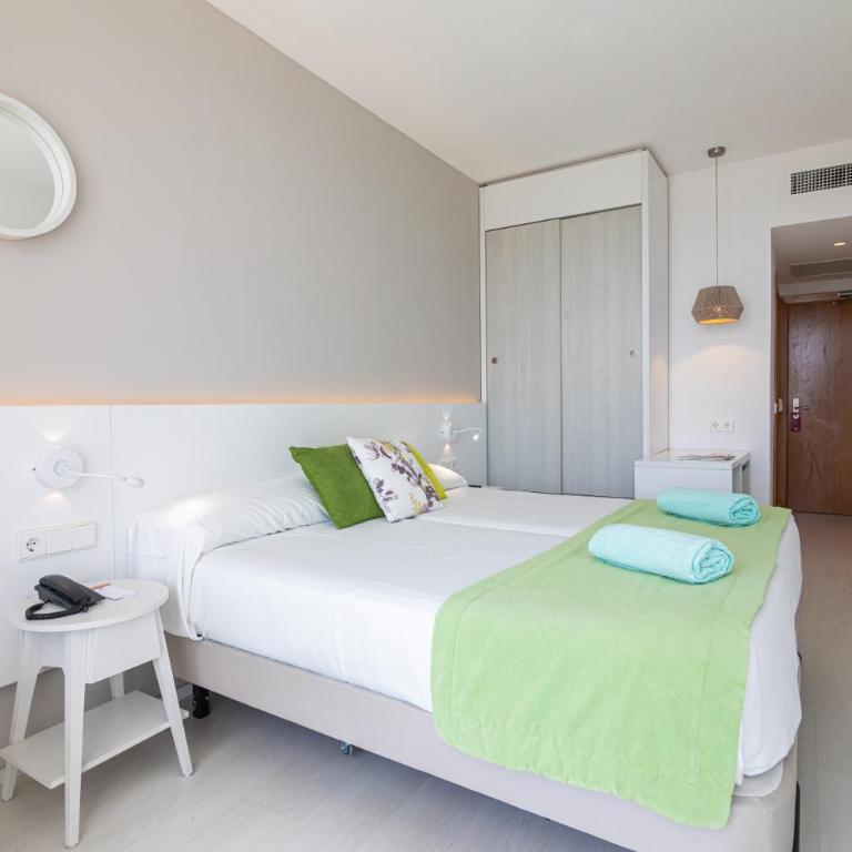 JS Sol de Alcudia - Double Room with Balcony - 4
