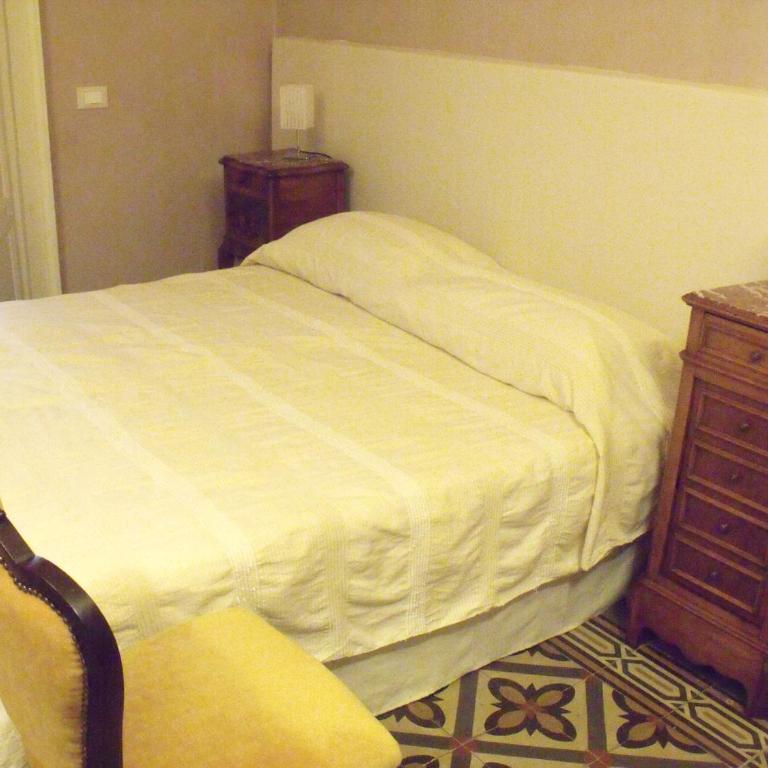 Domoikos - Double or Twin Room with Private Bathroom - 5