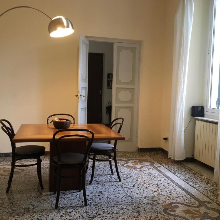 Al Carmine - ampio e luminoso - Appartamento con 2 Camere da Letto - 4