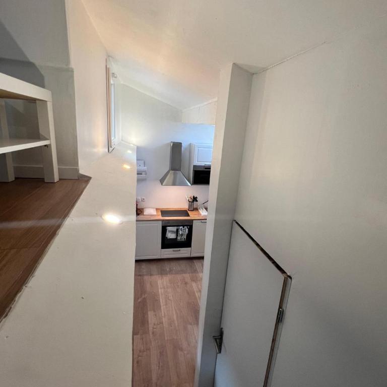 Studio mezzanine centre-ville #12 - Apartamento de 1 dormitorio - 6