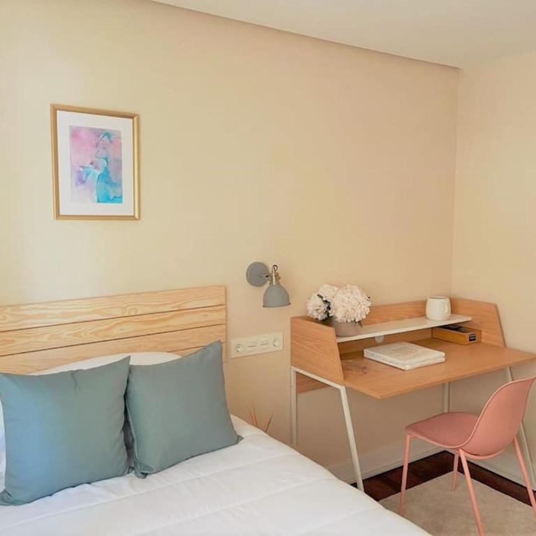 Rincón acogedor descubre la ciudad - Three-Bedroom Apartment - 18
