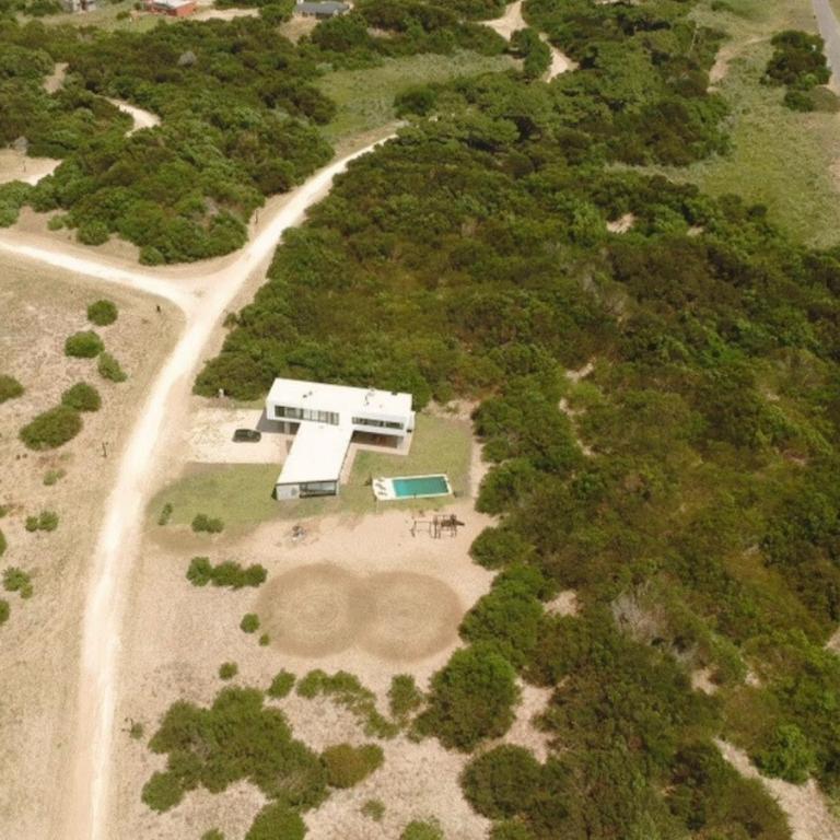 Casa con increíble vista al mar en Barrio privado Costa Atlántica - Four-Bedroom House - 4