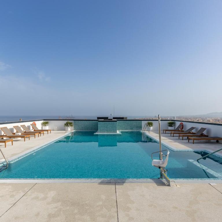 Malaga Skyline 9 Pool & Parking Free - Apartamento con vistas al mar - 2