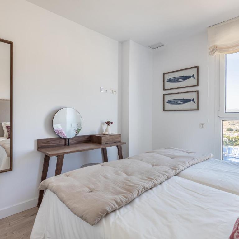 Malaga Skyline 9 Pool & Parking Free - Apartamento con vistas al mar - 11