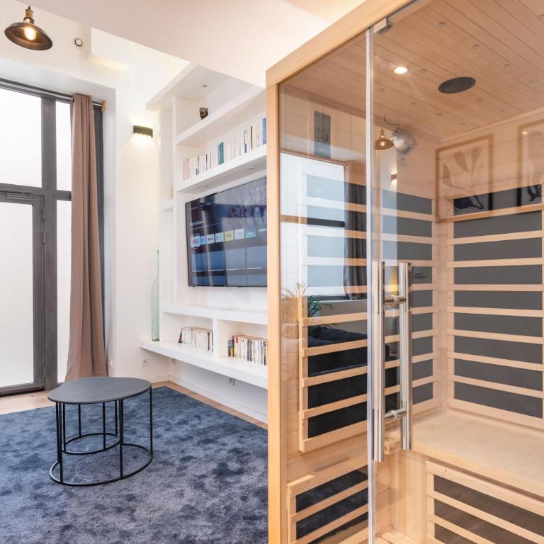 Le Tolstoï & SPA - Two-Bedroom Apartment - 8