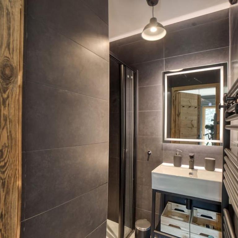 Magnifique chalet mitoyen - Jacuzzi - Cousinade II - Superior Chalet - 15