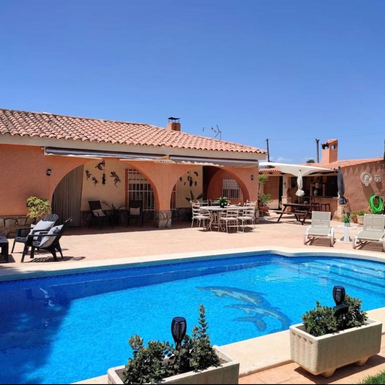 Villa Marovi Bonalba - Three-Bedroom House - 1