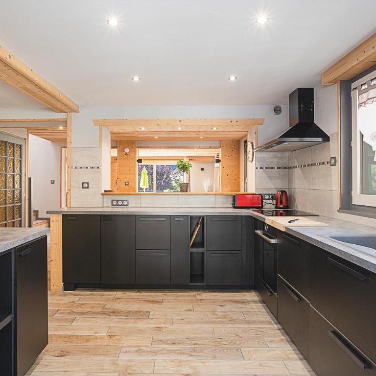 Chalet les 4 saisons - Ski, parking et jardin - Chalet - 4