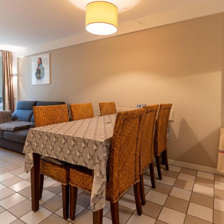 Appt 2 pièces cabine 6 pers avec piscine tennis parking gratuit 217 - Appartement - 9