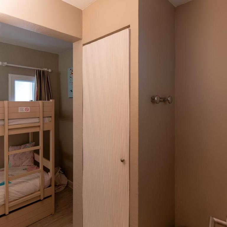 Appt 2 pièces cabine 6 pers avec piscine tennis parking gratuit 217 - Appartement - 24
