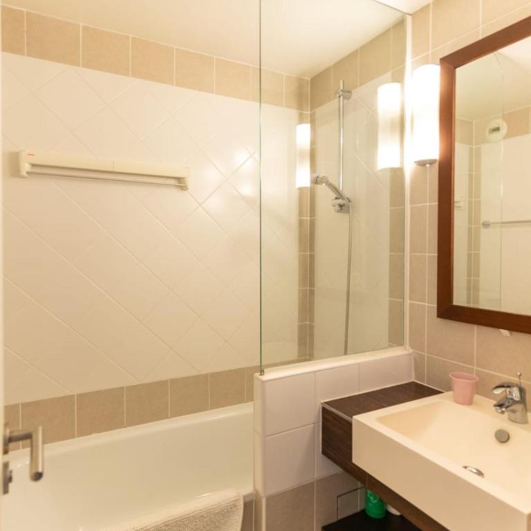 Appt 2 pièces cabine 6 pers avec piscine tennis parking gratuit 217 - Appartement - 26