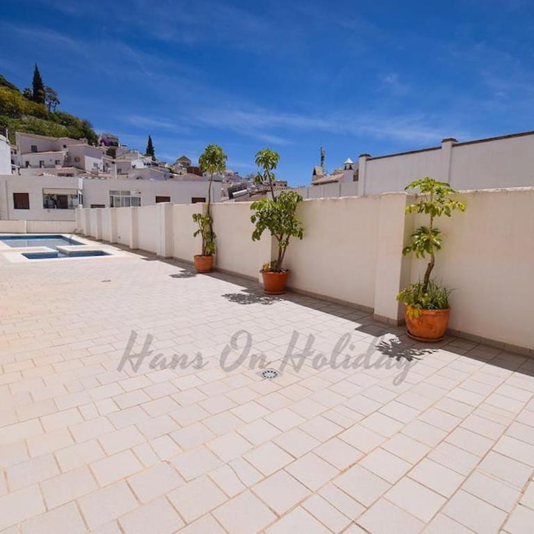 Penthouse 5 Arcos, Frigiliana, 2 bedroom, Pool, Large roof Terrace, BBQ and Amazing views HansOnHoliday Rentals - Apartamento de 2 dormitorios - 21