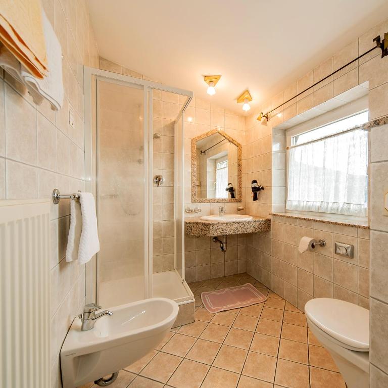 Landhotel Gasthof Zum Löwen - Superior Doppelzimmer mit Balkon - 2