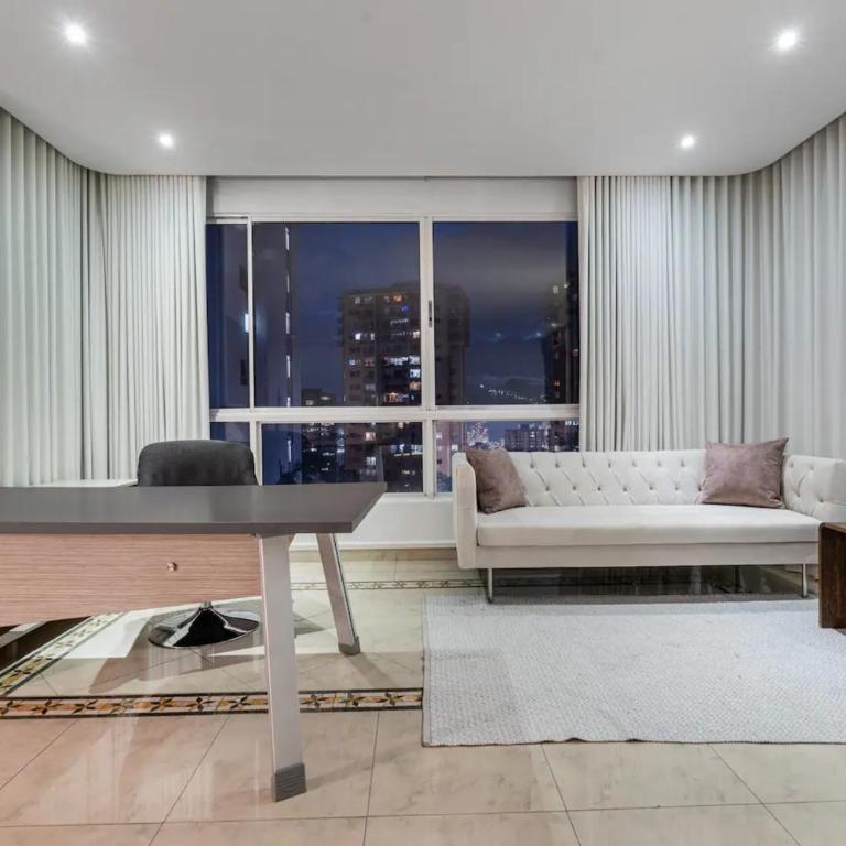 Stunning Luxury Penthouse with SPA and Concierge - Apartamento - 55