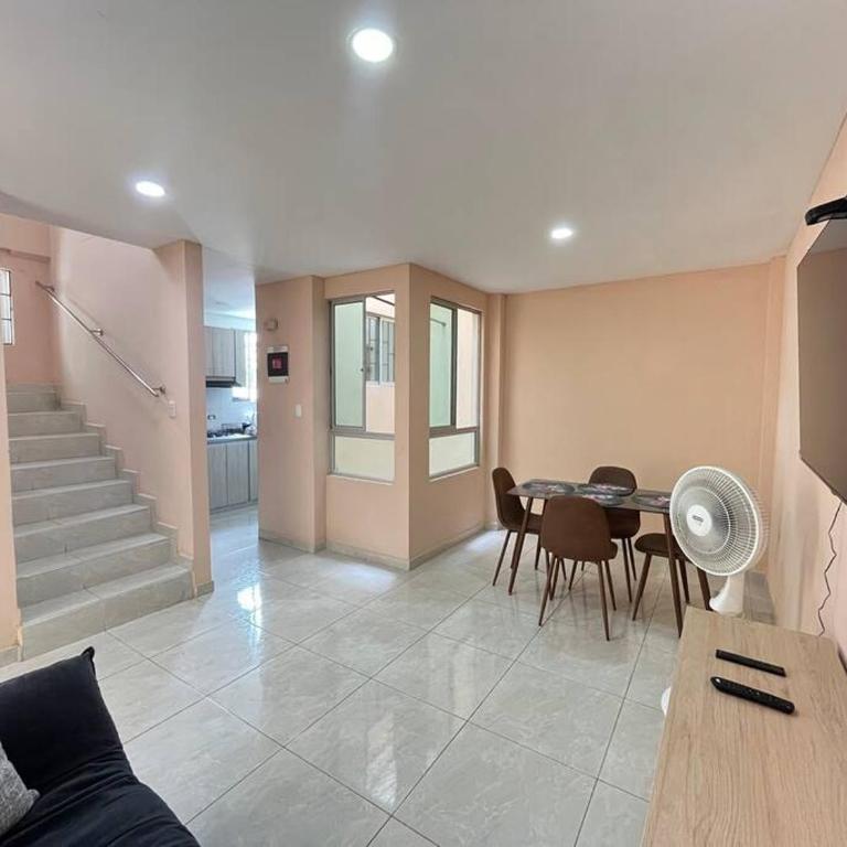 Espectacular apto bien ubicado con parqueadero privado - Apartamento de 3 dormitorios - 10