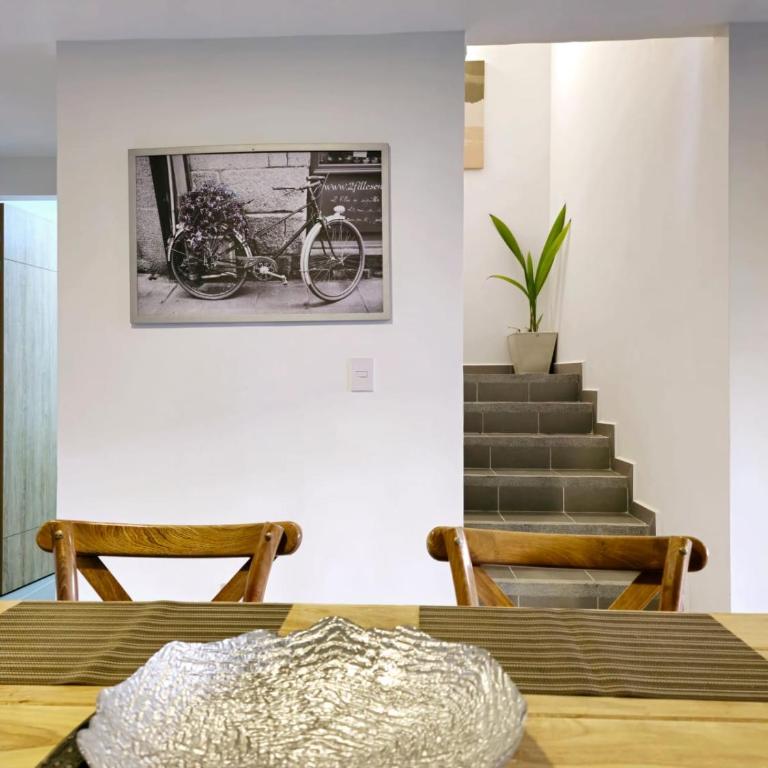 Casa Privada Vacacional a 2m del Aeropuerto Eden, 20m del Parque Del Cafe y Armenia tiene Piscina, Jacuzzi, Sauna By Molca Xperiences - Casa de 3 dormitorios - 56