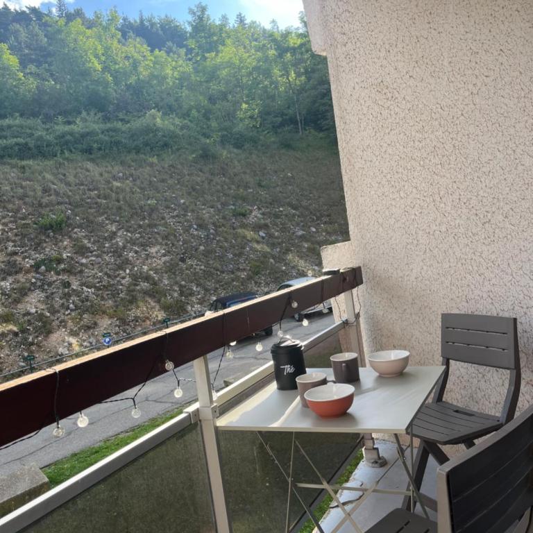 Charmant studio au pieds des remontées mécaniques. - Apartment - 10