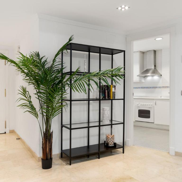 Cozy beach apartment at best location - Two-Bedroom Apartment - 21