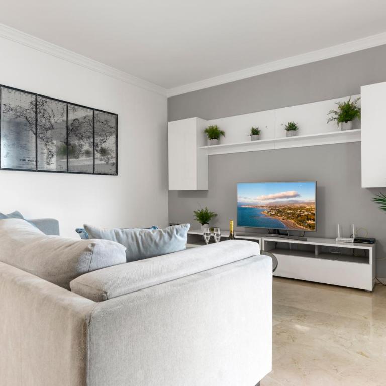 Cozy beach apartment at best location - Two-Bedroom Apartment - 7