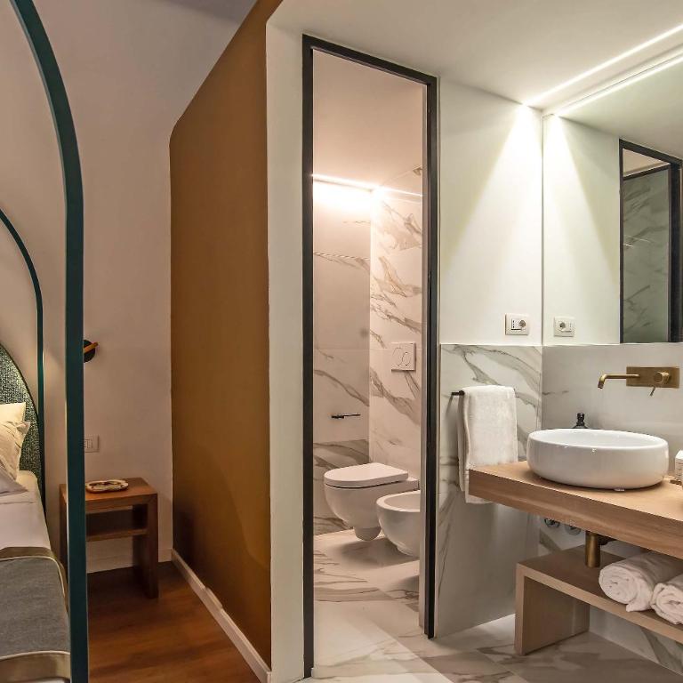 Ora Acanfora Suites - Camera Deluxe - 8