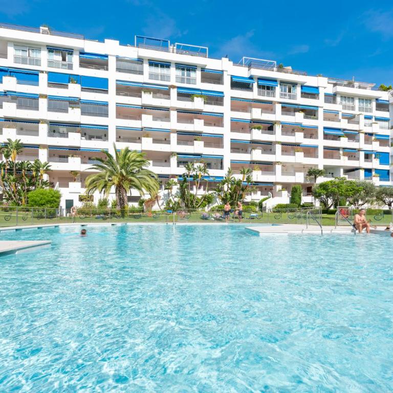 Cozy beach apartment at best location - Two-Bedroom Apartment - 31