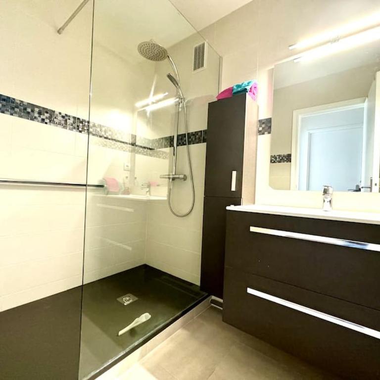Appartement spacieux ,4 pers,Piscine & Vue mer - Appartamento con 2 Camere da Letto, Terrazza e Vista Mare - 7