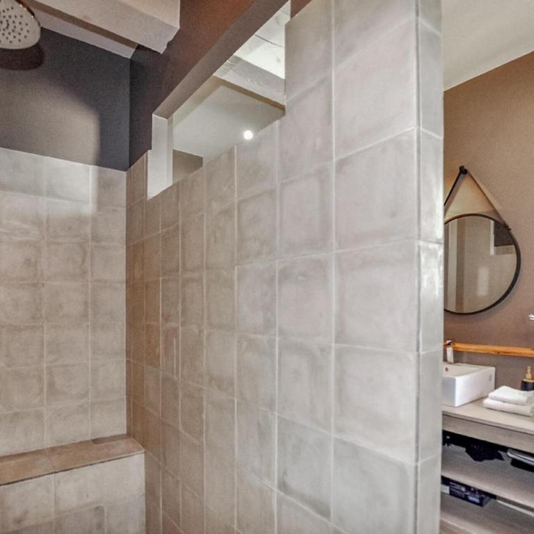 Awesome Home In Narbonne With Private Swimming Pool, Can Be Inside Or Outside - Maison de Vacances Six Chambres - 25