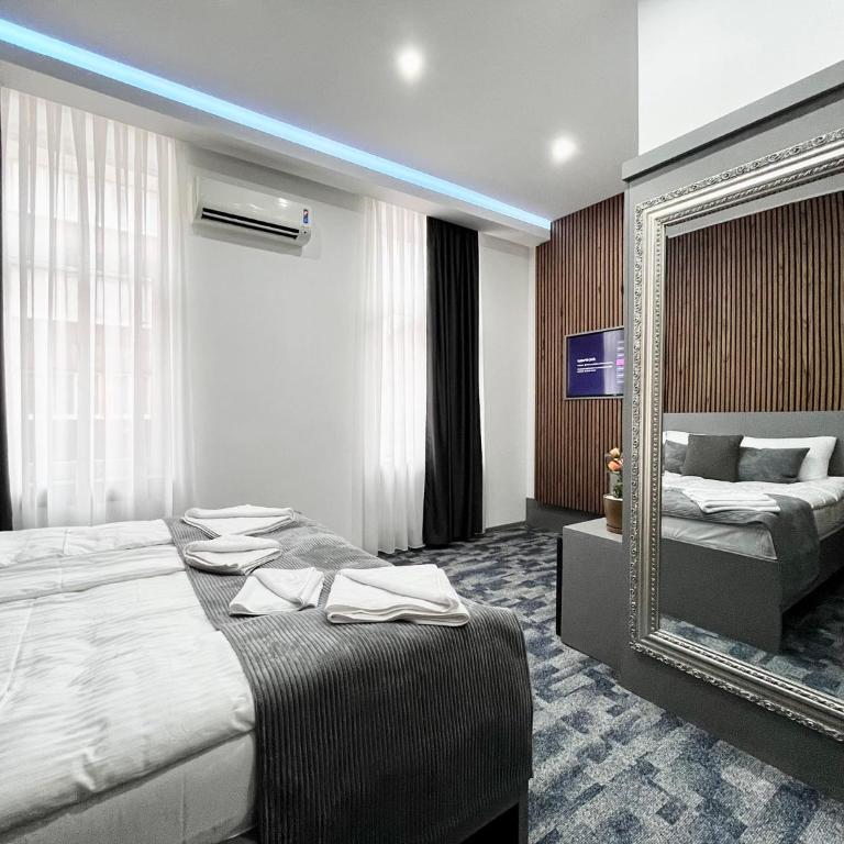 Residence Inn Orijent - Standardna Dvokrevetna Soba sa Bračnim Krevetom - 2