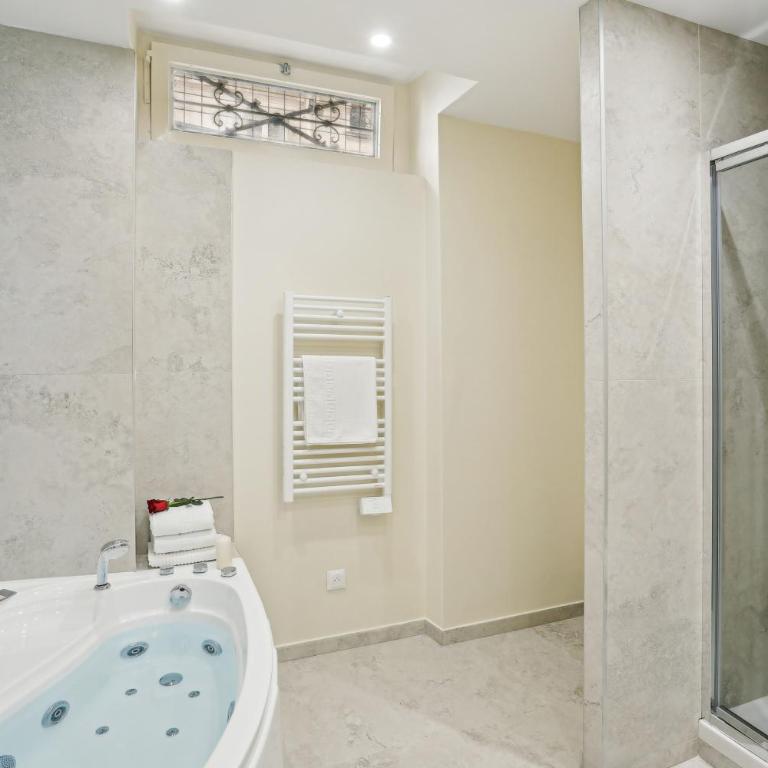 Lavie Maison AC Hot tub Montmartre - Appartement 1 Chambre - 13