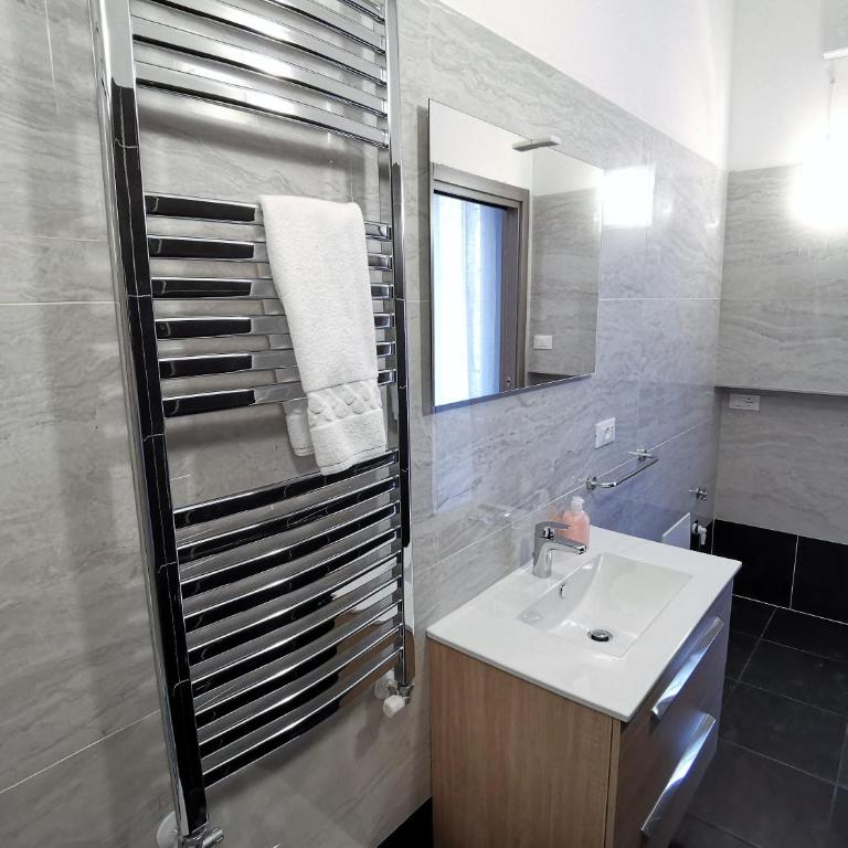 Casa Belfiore Vicenza Medici 23 - Camera Doppia con Letti Singoli con Bagno Privato - 4