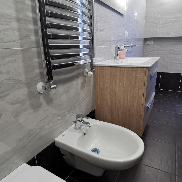 Casa Belfiore Vicenza Medici 23 - Camera Doppia con Letti Singoli con Bagno Privato - 18