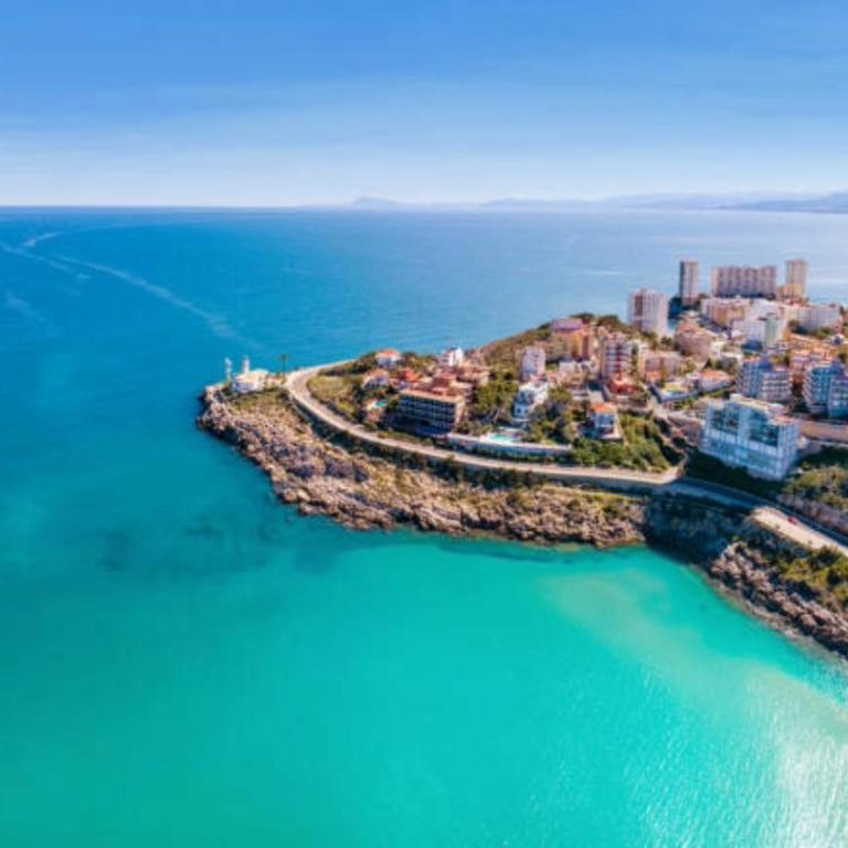 NUEVO, a 60 metros de la playa y con vistas laterales al mar - Two-Bedroom Apartment - 31