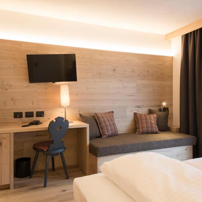 Monroc Hotel - Camera Matrimoniale Comfort - 1
