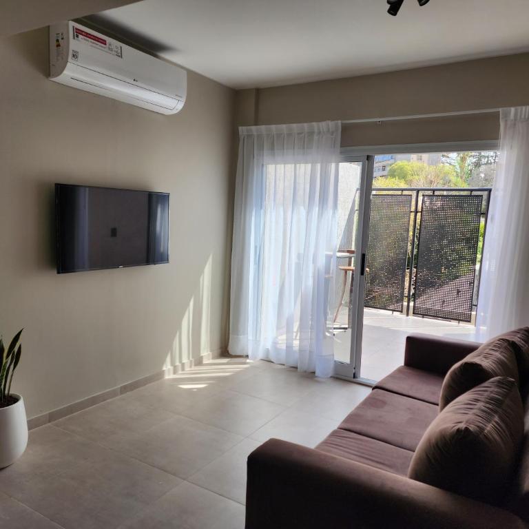 Departamento Emilio Jofré III - Céntrico con estacionamiento y dos baños - Apartamento - 21