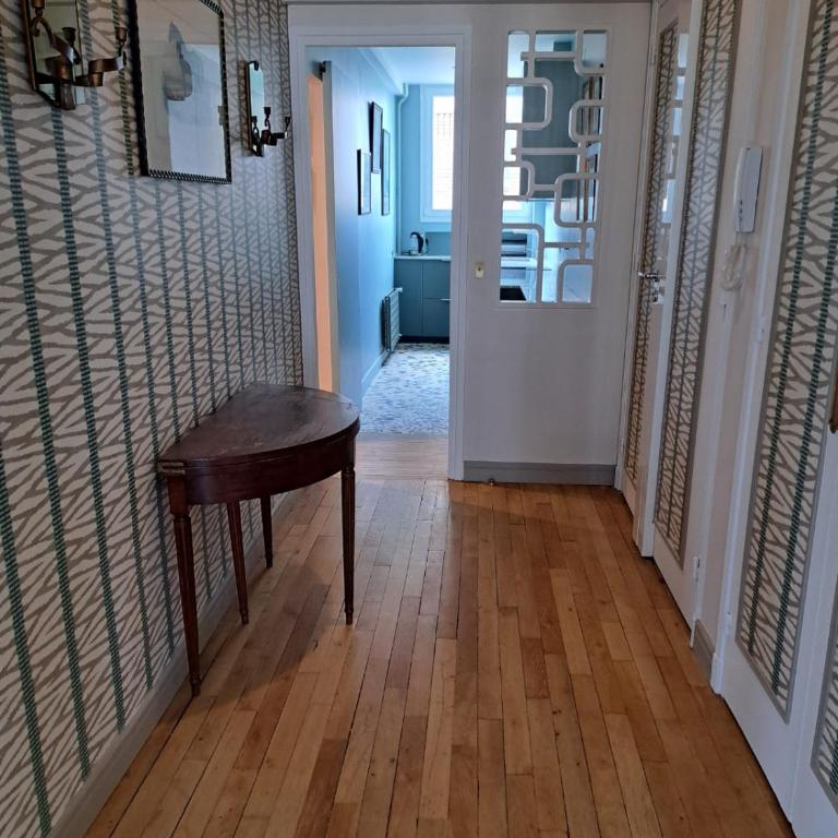 Bright & elegant appartment with view over Invalides, near St Germain des Prés - Appartement avec Vue et Balcon - 7