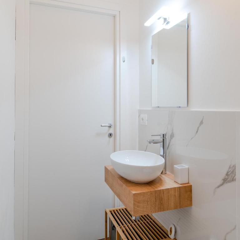 Dal Vassalli Eandi by HAPPYHOSTORINO - One-Bedroom Apartment - 17