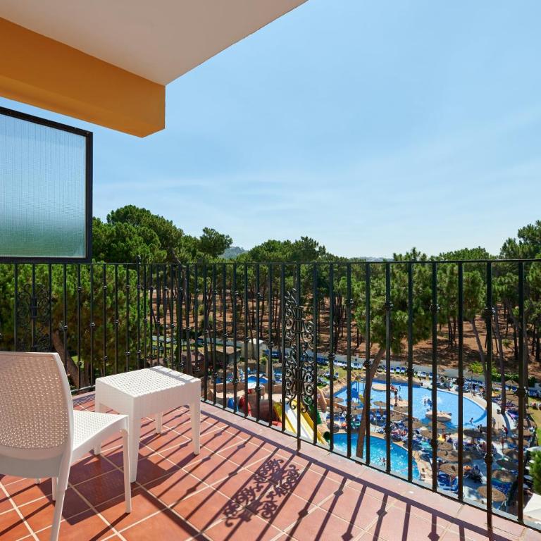 AluaSun Marbella Park - Dreibettzimmer - 2