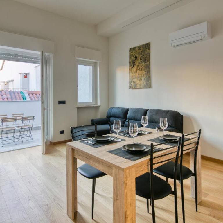 Casa Oxana Terrazzo e comfort in centro Torino - One-Bedroom Apartment - 1