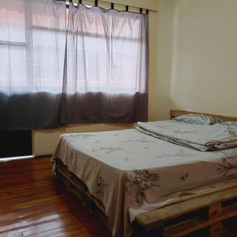 Albergue Camry Backpackers佳美背包客旅馆 - Habitación Doble con balcón - 8