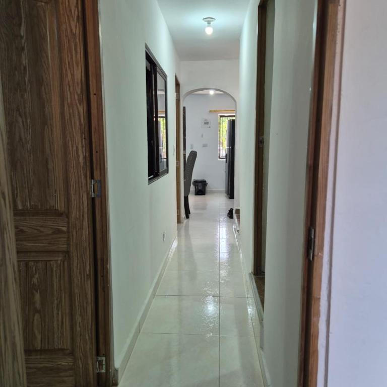 GIGANTE y ELEGANTE APARTAMENTO UNIFAMILIAR - Dúplex - 40